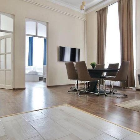 Premium Apartment By Hi5-Vaci Str. 3 Bedroom 布达佩斯 外观 照片