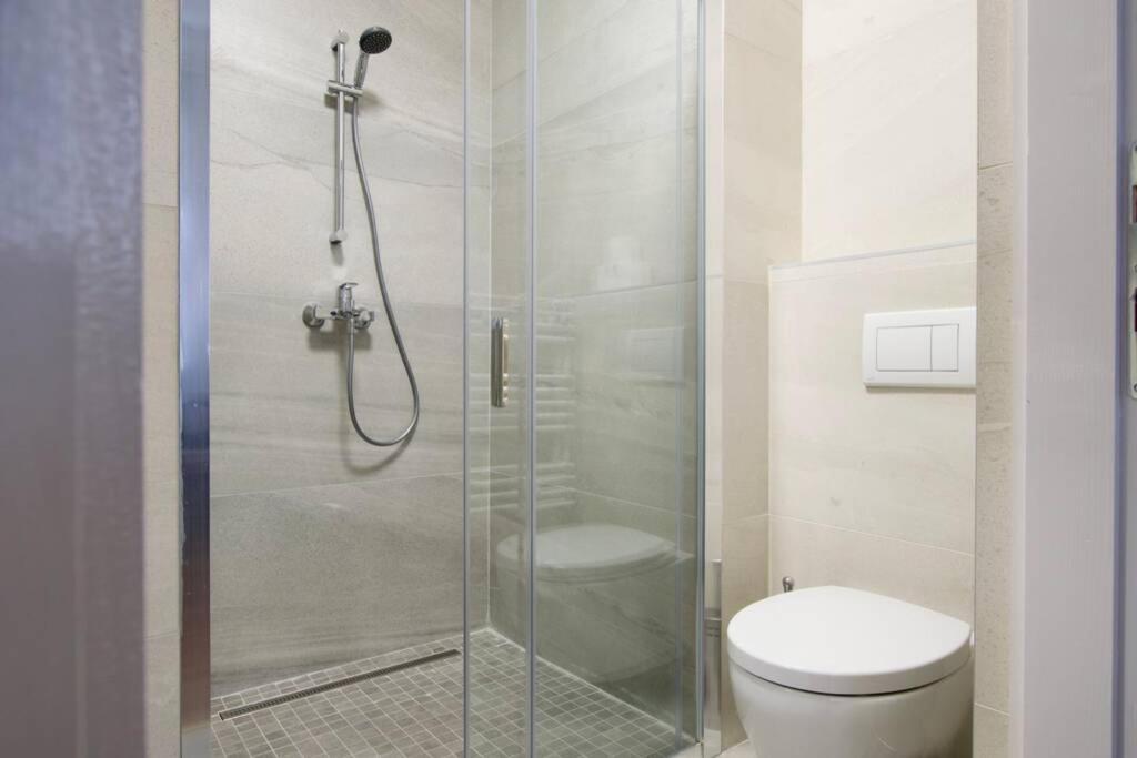 Premium Apartment By Hi5-Vaci Str. 3 Bedroom 布达佩斯 外观 照片